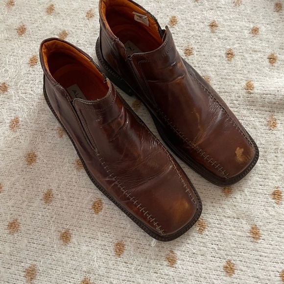 ALDO - Picture 4 of 4